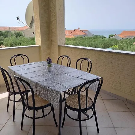 Apartment Privlaka *